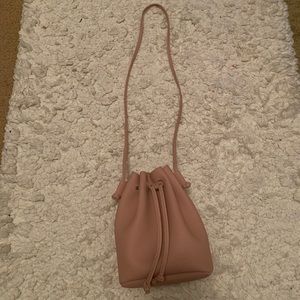 Mauve rose pink Macy’s women’s handbag purse shoulder bucket bag faux leather